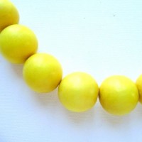 yellow 15mm beads